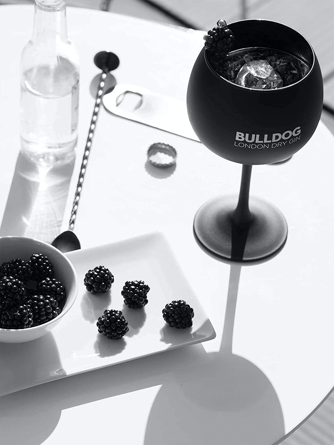 GINEBRA BULLDOG 750 ML