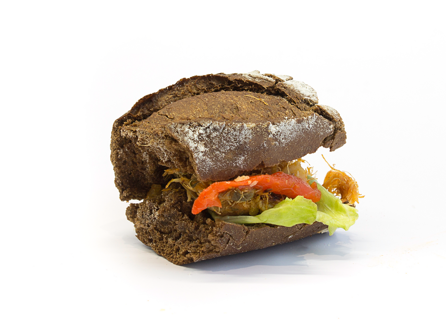 BOCADILLO PAN NEGRO CON BACALAO